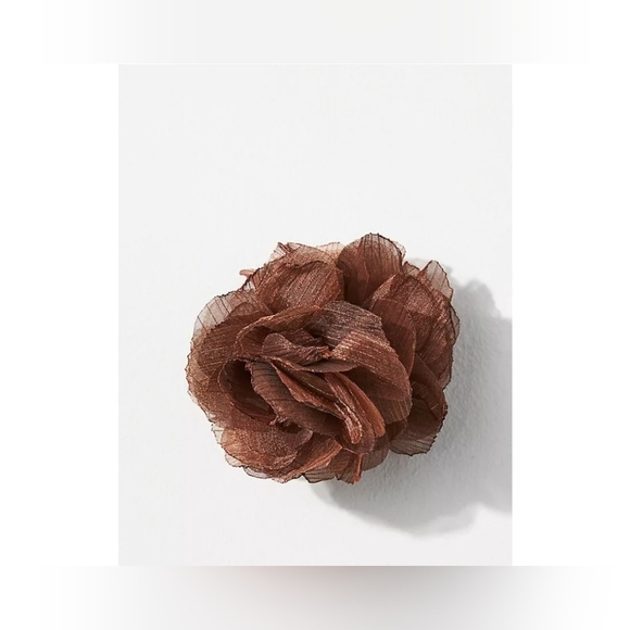 Anthropologie, Set of 2 Floral Hair Claw Clips, Brown/Black - Picture 6 of 7